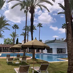 https://hotel-inmood-san-roque.1costadelsol.com